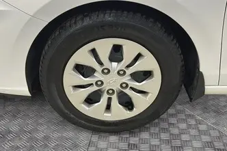 Hyundai i30, 1.5, 80 kW, bensiin, manuaal, esivedu