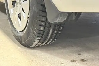 Hyundai i30, 1.5, 80 kW, bensiin, manuaal, esivedu