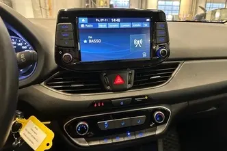 Hyundai i30, 1.5, 80 kW, bensiin, manuaal, esivedu