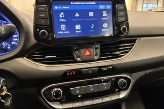 Hyundai i30, 1.5, 80 kW, bensiin, manuaal, esivedu