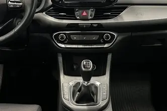 Hyundai i30, 1.5, 80 kW, bensiin, manuaal, esivedu