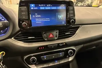 Hyundai i30, 1.5, 80 kW, bensiin, manuaal, esivedu