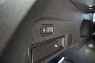 SEAT Tarraco, 1.5, 110 kW, bensiin, manuaal, esivedu