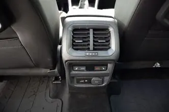 SEAT Tarraco, 1.5, 110 kW, bensiin, manuaal, esivedu