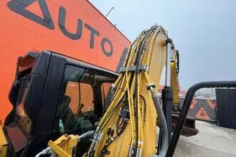 Caterpillar 320, 122 kW, дизель