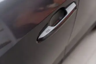 Toyota RAV4, 2.5, 131 kW, гибрид, автомат, передний привод