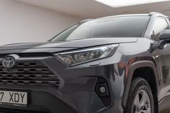 Toyota RAV4, 2.5, 131 kW, гибрид, автомат, передний привод