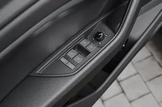 Audi e-tron, 300 kW, elekter, automaat, nelikvedu