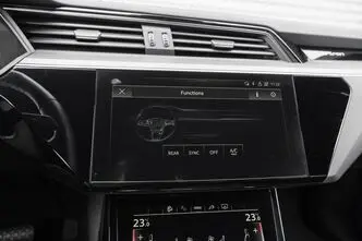 Audi e-tron, 300 kW, elekter, automaat, nelikvedu