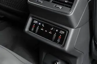 Audi e-tron, 300 kW, elekter, automaat, nelikvedu