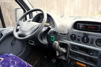 Mercedes-Benz Sprinter, 2.1, 95 kW, дизель, задний привод