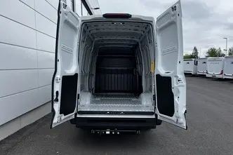 Iveco Daily, 3.0, 129 kW, diisel, manuaal, tagavedu