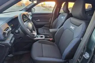 Dacia Duster, 1.6, 69 kW, гибрид, автомат, передний привод