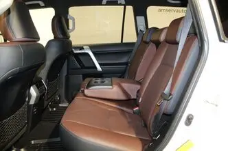 Toyota Land Cruiser, 2.8, 150 kW, diesel, automatic, four-wheel drive