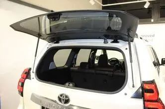 Toyota Land Cruiser, 2.8, 150 kW, diesel, automatic, four-wheel drive