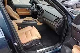 Volvo XC90, 2.0, 335 kW, plug-in hybrid, automatic, four-wheel drive