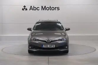Toyota Auris, 1.6, 97 kW, bensiin, automaat, esivedu