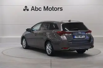 Toyota Auris, 1.6, 97 kW, bensiin, automaat, esivedu