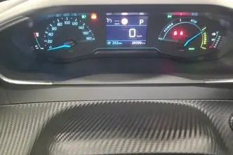 Peugeot 2008, electric, automatic, front-wheel drive