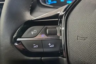 Peugeot 2008, electric, automatic, front-wheel drive