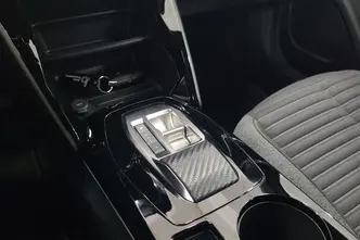 Peugeot 2008, electric, automatic, front-wheel drive