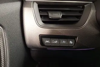 Renault Arkana, 1.6, 105 kW, гибрид, автомат, передний привод