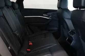 Audi Q8 e-tron, 158 kW, elekter, automaat, nelikvedu