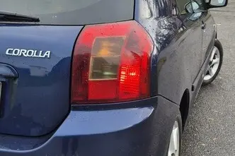 Toyota Corolla, 2.0, 81 kW, дизель, механическая, передний привод