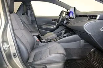 Toyota Corolla, 1.8, 72 kW, hybrid, automatic, front-wheel drive