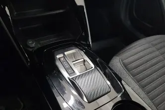 Peugeot 2008, electric, automatic, front-wheel drive