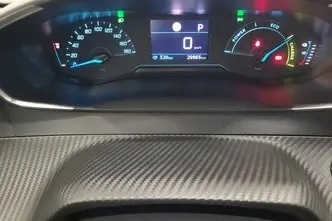 Peugeot 2008, electric, automatic, front-wheel drive