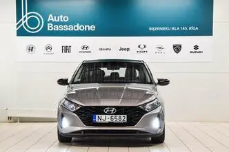 Hyundai i20, 1.0, 73.5 kW, petrol, automatic, front-wheel drive