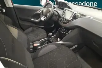 Peugeot 2008, 1.2, 60 kW, bensiin, manuaal, esivedu