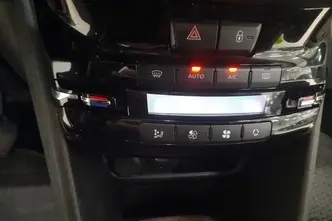 Peugeot 2008, 1.2, 60 kW, bensiin, manuaal, esivedu