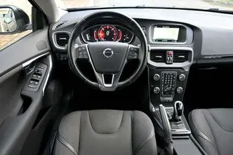 Volvo V40 Cross Country, 2.0, 110 kW, diisel, automaat, esivedu