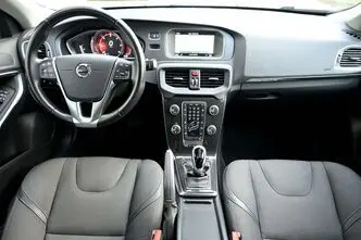 Volvo V40 Cross Country, 2.0, 110 kW, diisel, automaat, esivedu