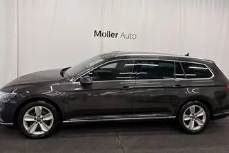 Volkswagen Passat, 2.0, 110 kW, petrol, automatic