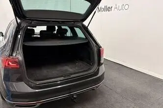 Volkswagen Passat, 2.0, 110 kW, petrol, automatic