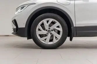 Volkswagen Tiguan, 1.4, 150 kW, plug-in hybrid, automatic, front-wheel drive