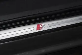 Audi e-tron, 300 kW, elekter, automaat, nelikvedu