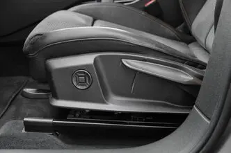 Audi e-tron, 300 kW, elekter, automaat, nelikvedu