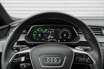 Audi e-tron, 300 kW, elekter, automaat, nelikvedu