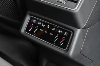 Audi e-tron, 300 kW, elekter, automaat, nelikvedu