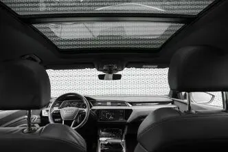 Audi e-tron, 300 kW, elekter, automaat, nelikvedu