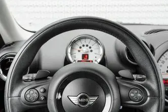 MINI Cooper S, 1.6, 135 kW, бензин, автомат, передний привод