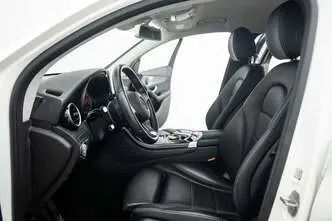 Mercedes-Benz GLC 350, 2.0, 235 kW, automatic, four-wheel drive