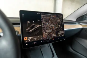 Tesla Model 3, 378 kW, electric, automatic, four-wheel drive