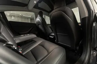 Tesla Model 3, 378 kW, electric, automatic, four-wheel drive