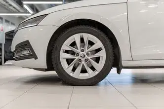 Škoda Octavia, 1.5, 96 kW, cng, automatic, front-wheel drive