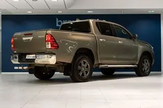 Toyota Hilux, 2.8, 150 kW, дизель, автомат, полный привод